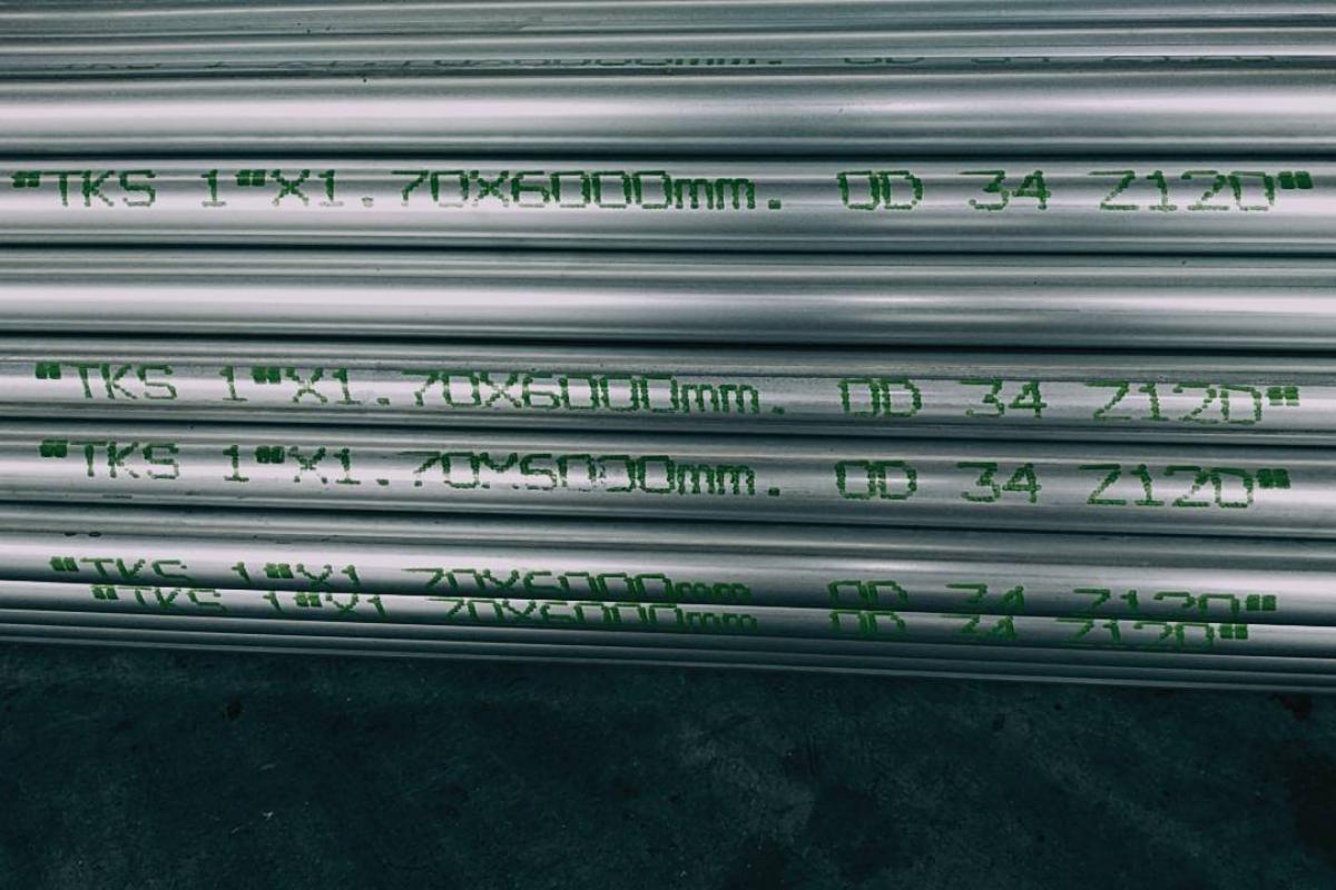 แป๊ปดำ gi 1″ หนา 1.7 z120 พ่นข้าง